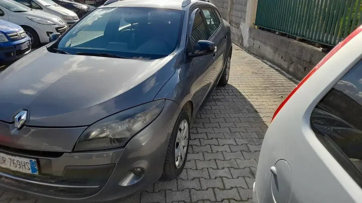 Usata Renault Mégane GT Line GT-Line 110 CV (80 kW) 2011 Grigio Station wagon