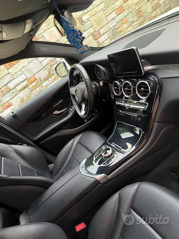 Usata Mercedes GLC220 170 CV (125 kW) 2018 Bianco SUV