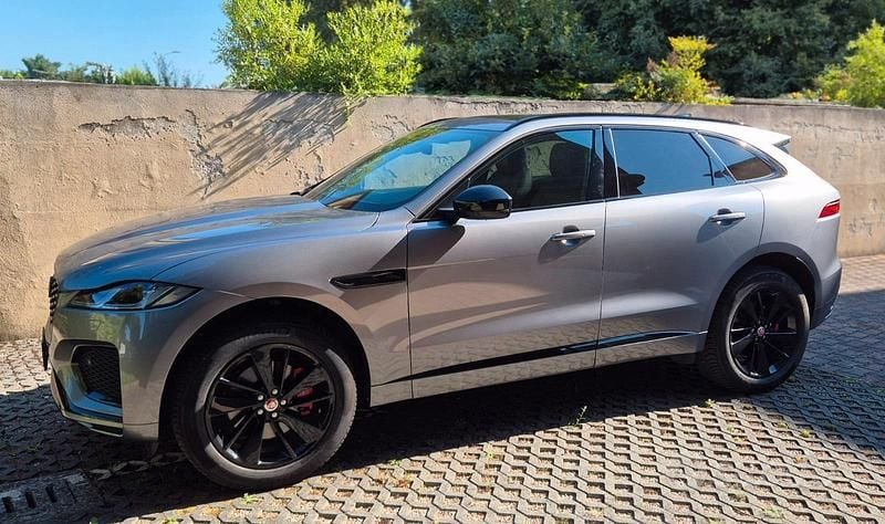 Usata Jaguar F-Pace 204 CV (150 kW) 2022 Grigio SUV