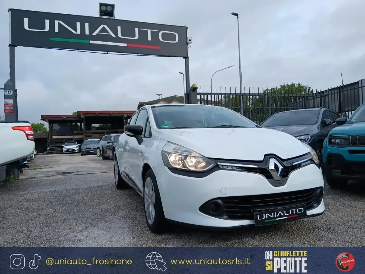 Usata Renault Clio IV Life 75 CV (55 kW) 2016 Bianco Berlina