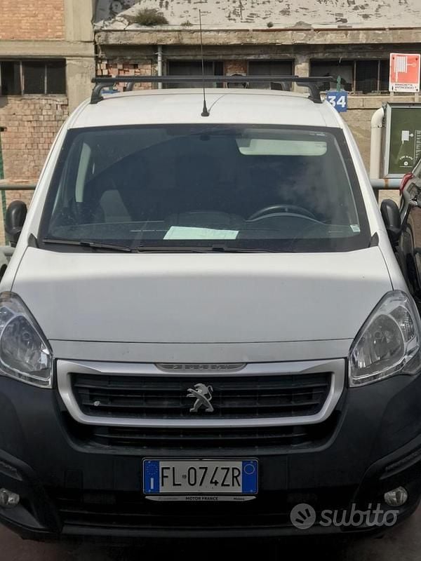 Usata Peugeot Partner 98 CV (72 kW) 2017 Bianco Monovolume