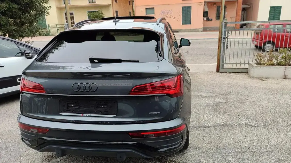 Usata Audi Q5 S-Line 204 CV (150 kW) 2024 Grigio SUV