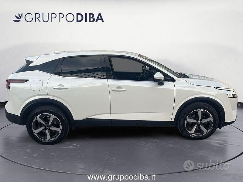 Usata Nissan Qashqai N-Connecta 140 CV (102 kW) 2023 Bianco SUV