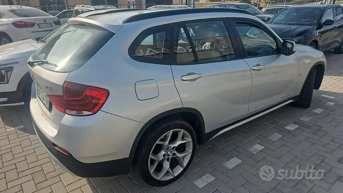 Usata BMW X1 177 CV (130 kW) 2011 Grigio SUV