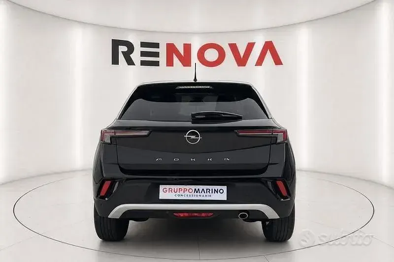 Usata Opel Mokka Elegance 110 CV (80 kW) 2023 Nero SUV