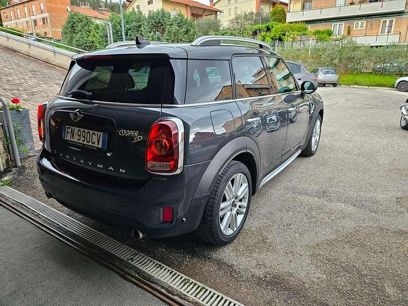 Usata Mini Cooper SD Countryman 190 CV (139 kW) 2017 Grigio pastello SUV