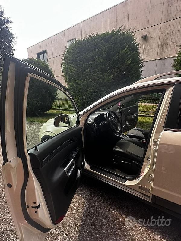 Usata Opel Antara 163 CV (119 kW) 2013 Bianco SUV