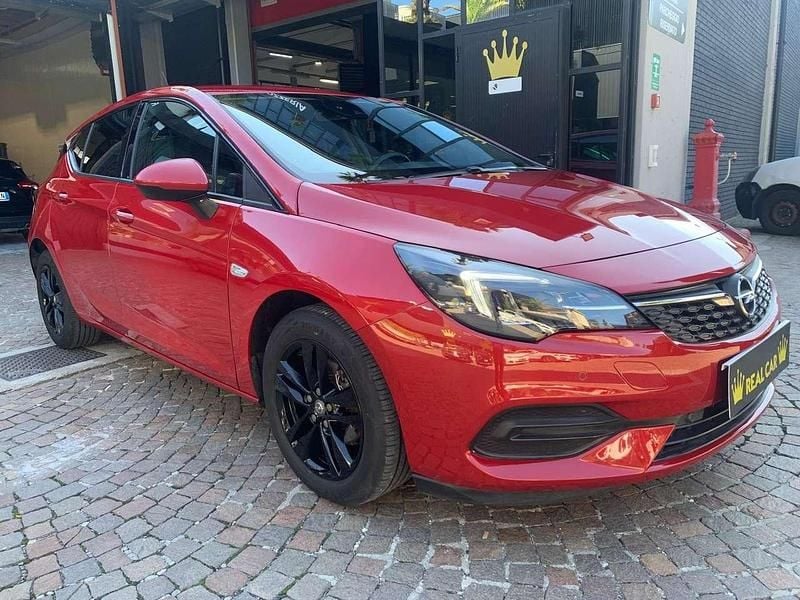 Rosso met Usata 2020 Opel Astra S Tre volumi | 11.490 € (Buon prezzo) - Immagine 1/4