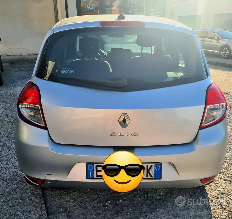 Usata Renault Clio 68 CV (50 kW) 2010 Grigio Utilitaria