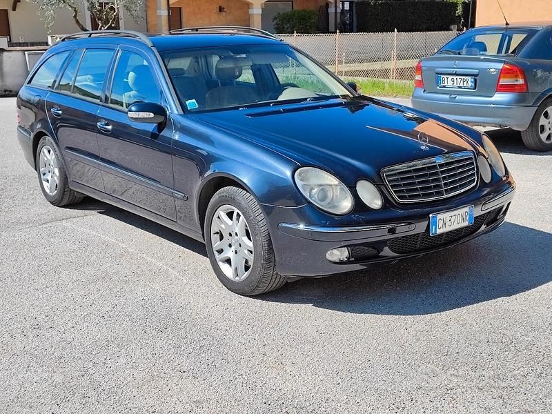 Blu Usata 2004 Mercedes E270 Elegance Station wagon | 1400 € (Super prezzo) - Immagine 1/4