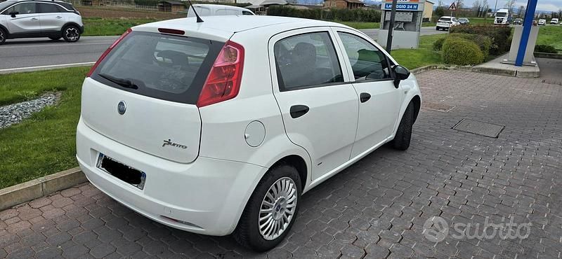 Usata Fiat Grande Punto 2007 Bianco Utilitaria