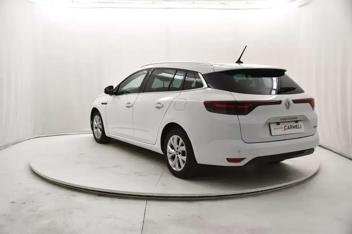 Usata Renault Mégane IV Business 158 CV (116 kW) 2021 Bianco ghiaccio Station wagon
