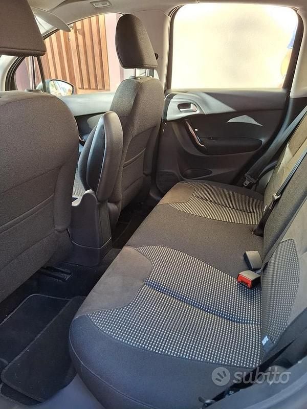Usata Citroën C3 Exclusive 82 CV (60 kW) 2015 Nero