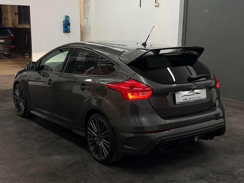 Usata Ford Focus RS 349 CV (256 kW) 2016 Grigio Berlina