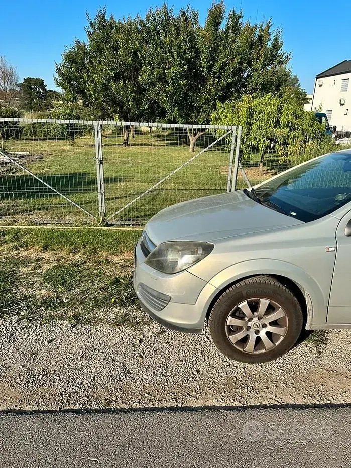 Usata Opel Astra 60 CV (44 kW) 2005 Station wagon