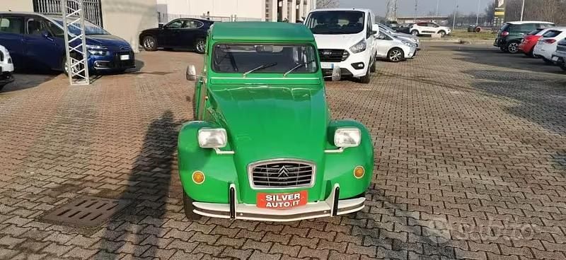 Usata Citroën 2CV 24 CV (17 kW) 1970 Verde Berlina