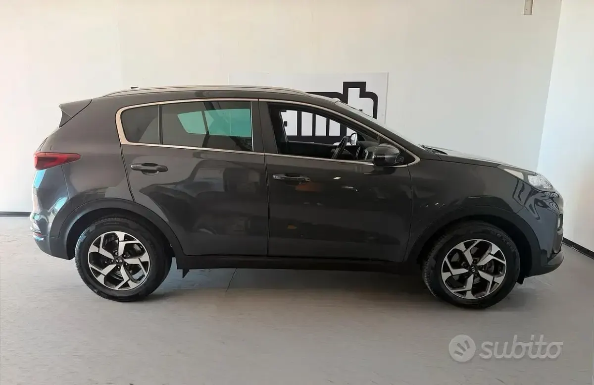 Usata Kia Sportage 115 CV (84 kW) 2019 Grigio SUV