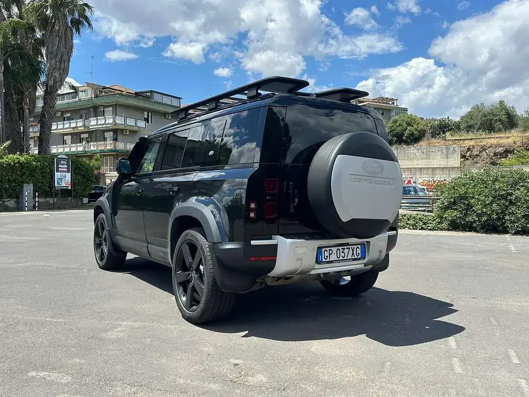 Usata Land Rover Defender S 200 CV (147 kW) 2023 Nero SUV
