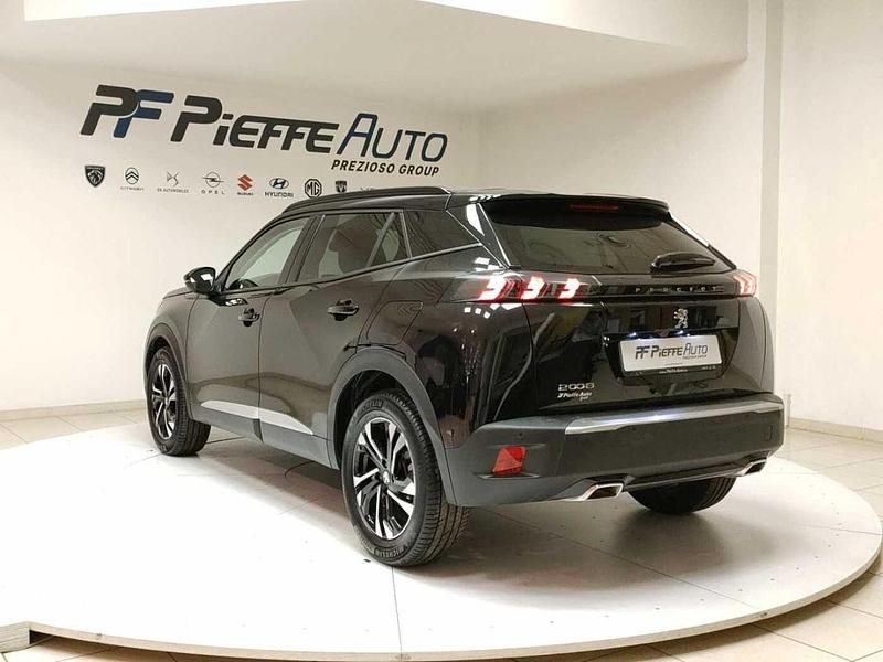 Usata Peugeot 2008 Allure 131 CV (96 kW) 2022 Nero SUV