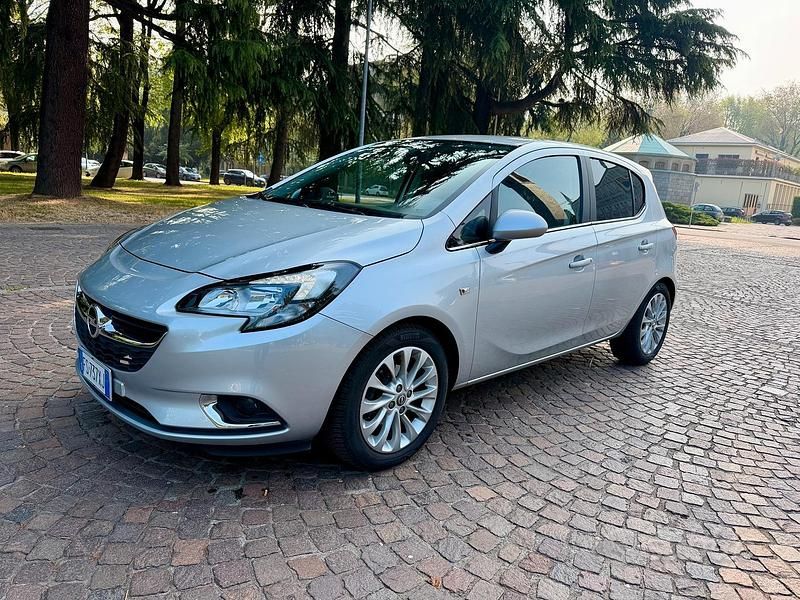 Usata Opel Corsa Edition 75 CV (55 kW) 2018 Grigio Utilitaria