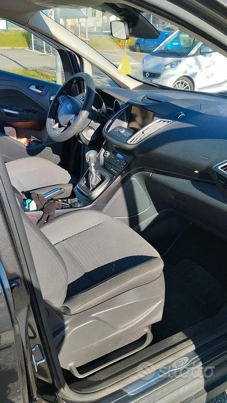 Usata Ford C-MAX 120 CV (88 kW) 2016 Monovolume