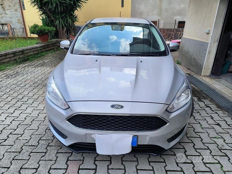 Usata Ford Focus 120 CV (88 kW) 2018 Grigio Berlina