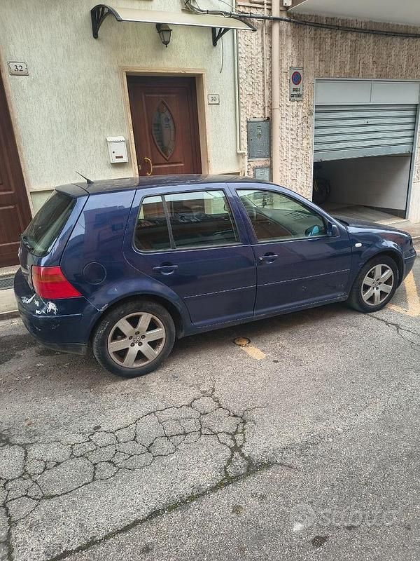 Usata VW Golf III 110 CV (80 kW) 1999 Blu Berlina