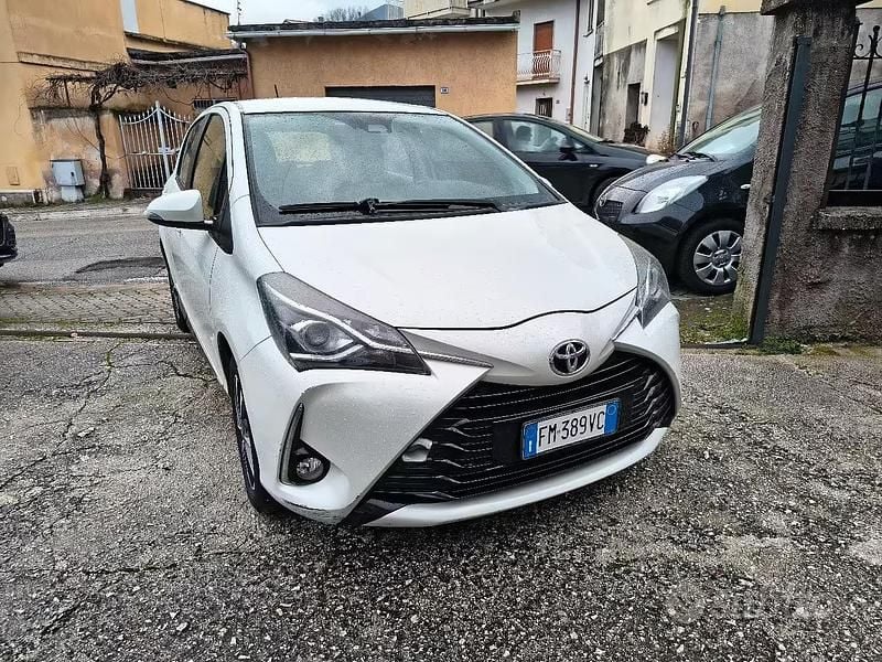 Usata Toyota Yaris Active 2018 Bianco Utilitaria