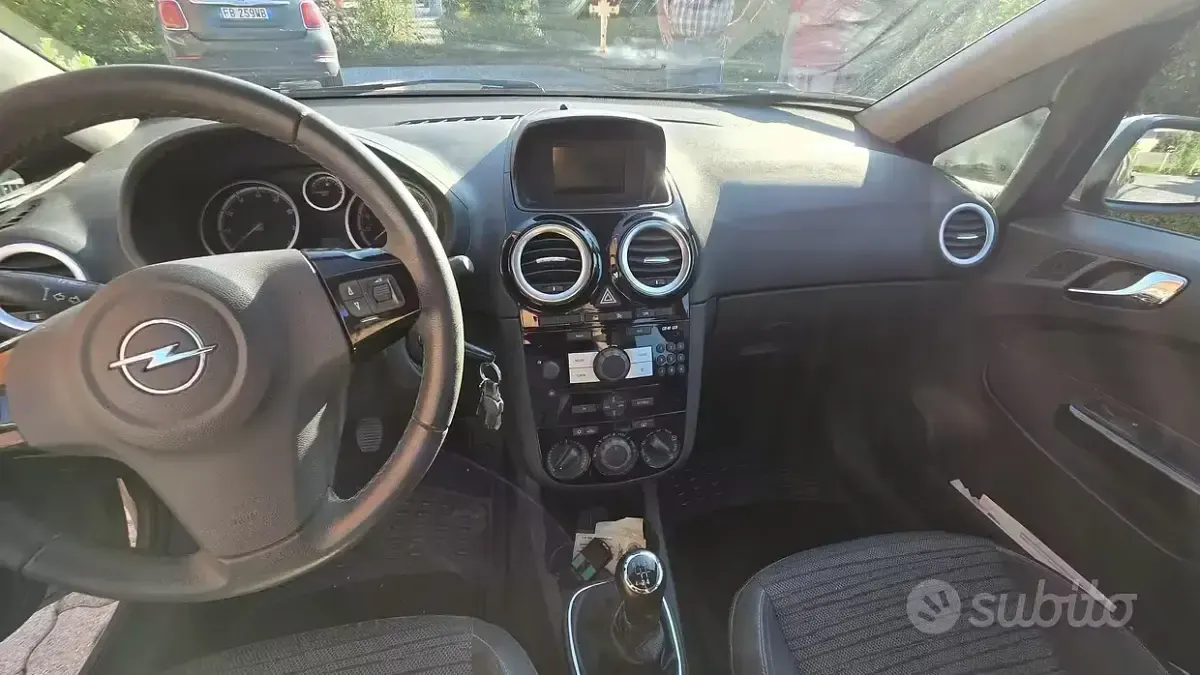 Usata Opel Corsa 86 CV (63 kW) 2014 Grigio Utilitaria