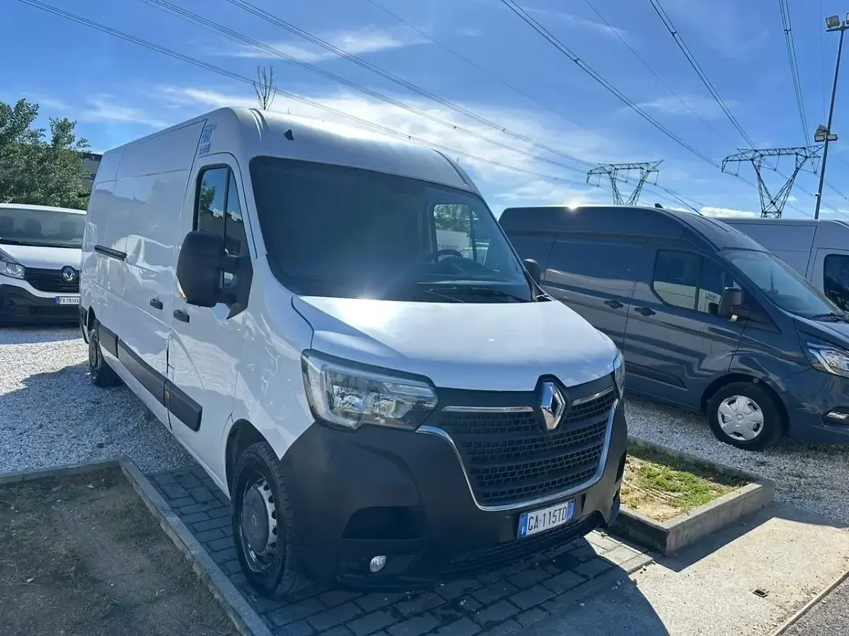 Usata Renault Master 135 CV (99 kW) 2020 Bianco Monovolume