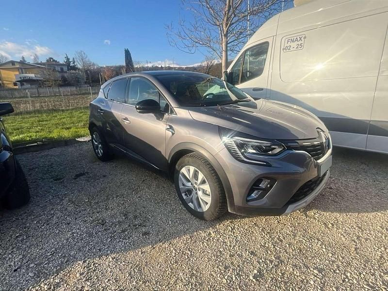 Usata Renault Captur Intens 143 CV (105 kW) 2022 Other SUV