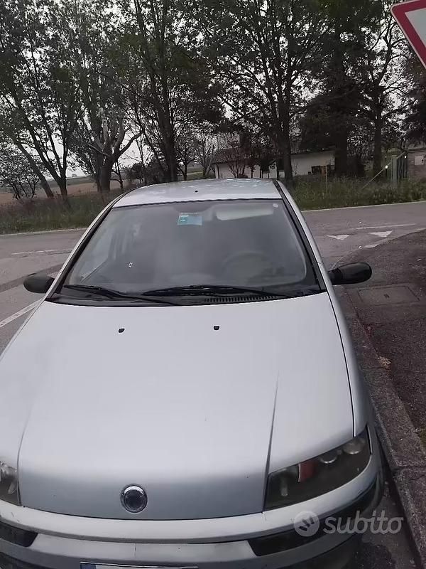 Usata Fiat Punto 60 CV (44 kW) 2003 Blu Utilitaria