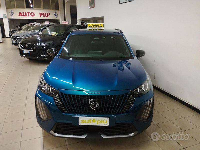 Nuova Peugeot 2008 Allure 130 CV (95 kW) 2025 Blu SUV