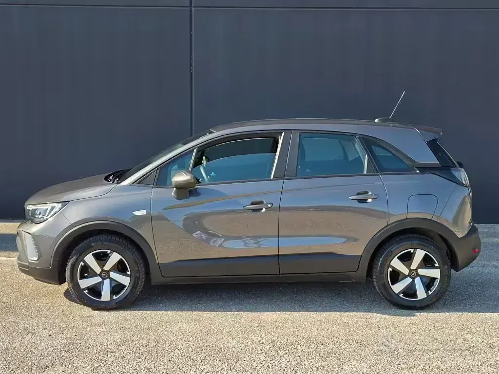 Usata Opel Crossland Edition 110 CV (80 kW) 2021 Grigio SUV
