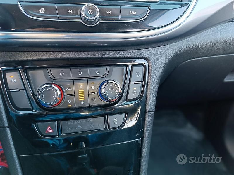 Usata Opel Mokka X 136 CV (100 kW) 2017 Grigio SUV