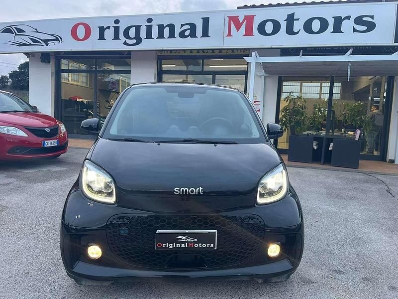 Usata Smart ForTwo Coupé Prime 41 kW (56 CV) 2020 Nero Utilitaria