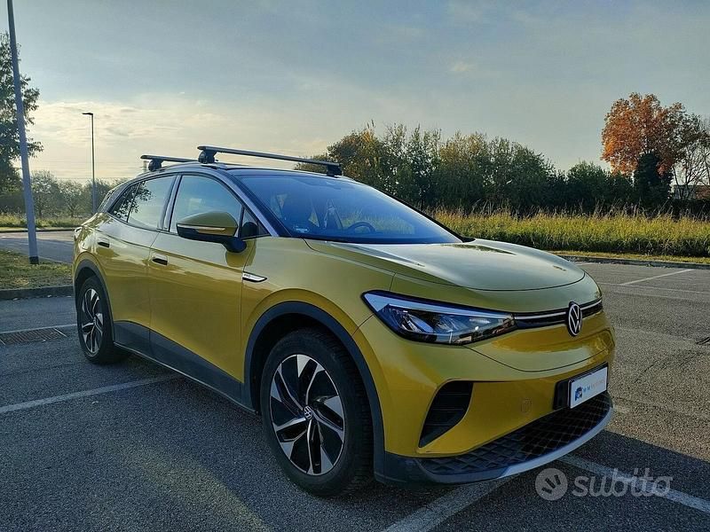Giallo Usata 2021 VW ID.4 Pro Performance SUV | 24.990 € (Buon prezzo) - Immagine 1/4