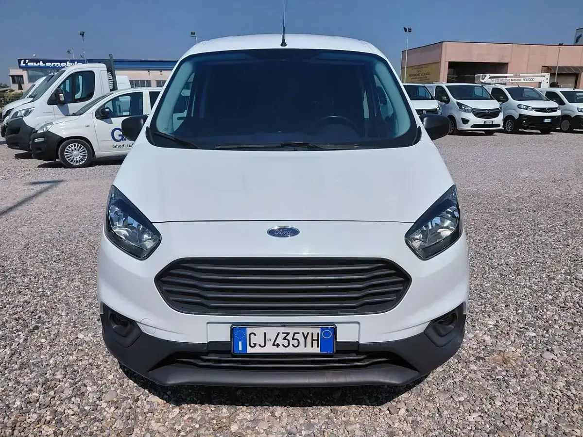 Usata Ford Courier 75 CV (55 kW) 2022 Bianco Monovolume