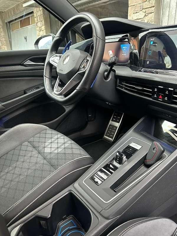 Usata VW Golf VIII R-line 150 CV (110 kW) 2020 Berlina