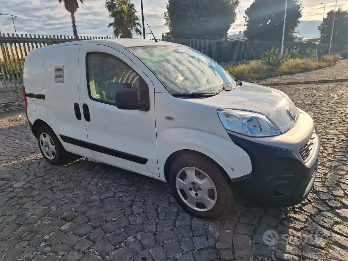 Usata Fiat Fiorino 95 CV (69 kW) 2020 Monovolume