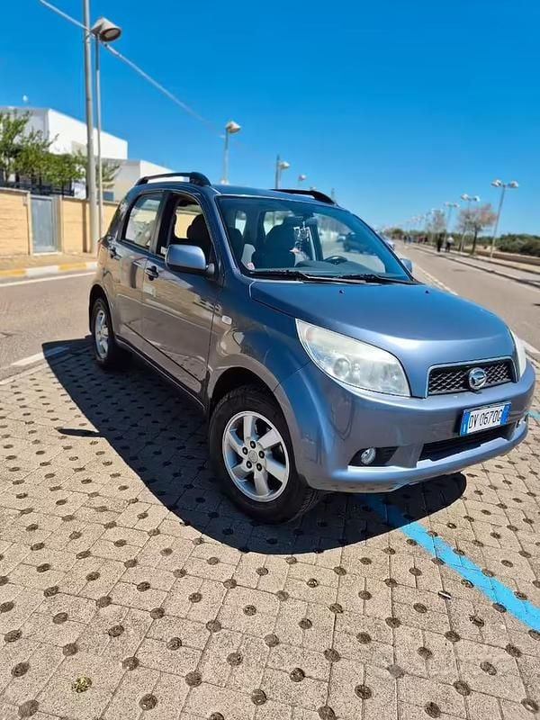 Usata Daihatsu Terios 105 CV (77 kW) 2009 Blu/azzurro SUV