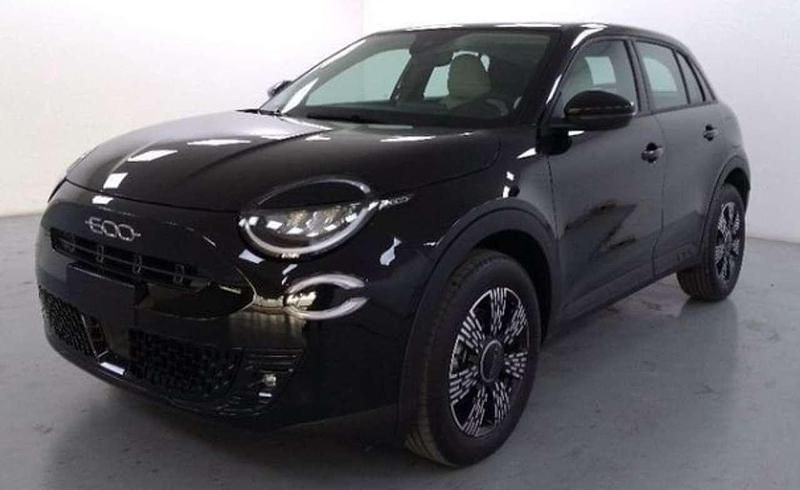 Nuova Fiat 600 Icon 101 CV (74 kW) 2026 Nero cinema SUV