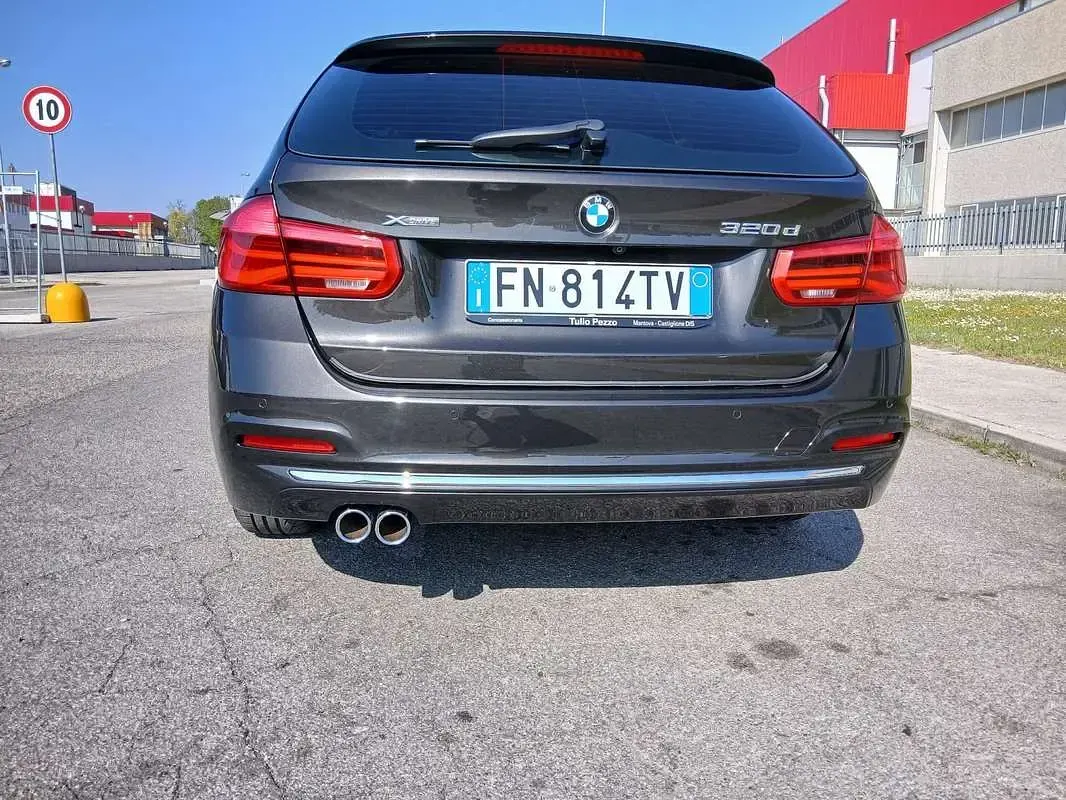 Usata BMW 320 Luxury Line 190 CV (139 kW) 2018 Station wagon