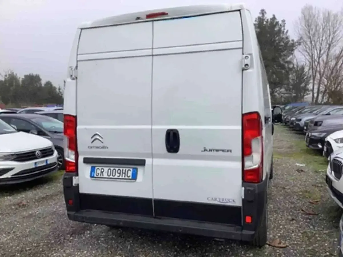 Usata Fiat Ducato 120 CV (88 kW) 2023 Bianco Furgone