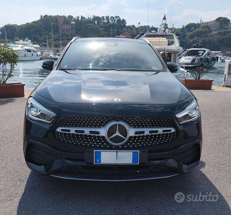 Nero Usata 2020 Mercedes GLA200 Premium SUV | 33.000 € (Buon prezzo) - Immagine 1/4