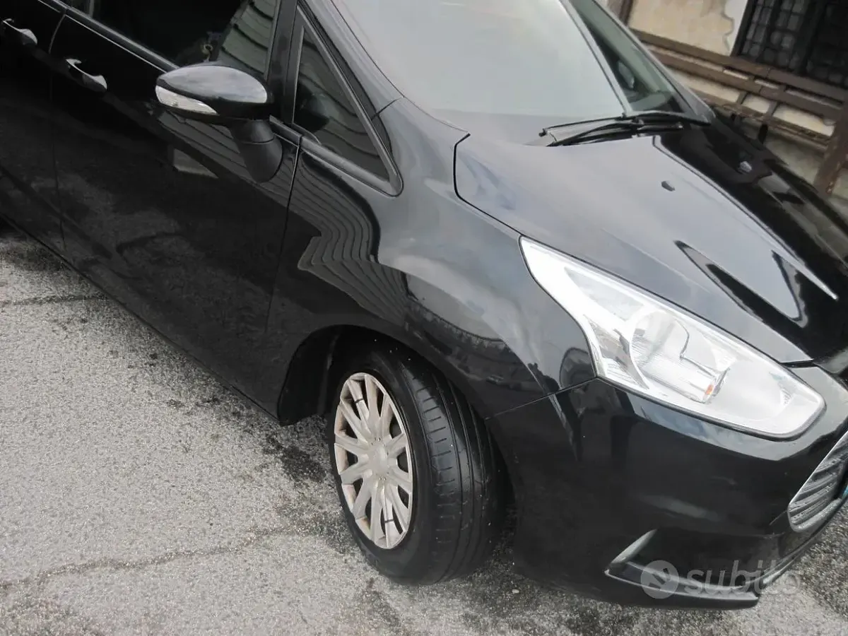 Usata Ford B-MAX Titanium 95 CV (69 kW) 2015 Nero Monovolume
