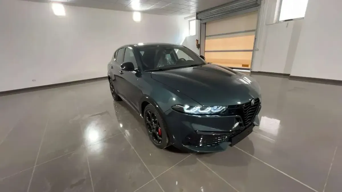 Nuova Alfa Romeo Tonale Veloce 131 CV (96 kW) 2026 Verde SUV