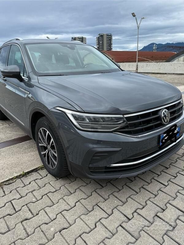 Usata VW Tiguan 150 CV (110 kW) 2022 Grigio SUV