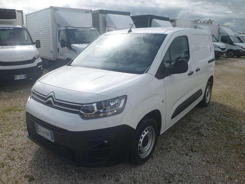 Usata Citroën Berlingo 101 CV (74 kW) 2021 Bianco Monovolume