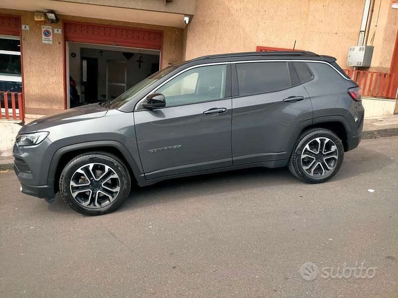 Usata Jeep Compass Limited 131 CV (96 kW) 2022 Grigio SUV